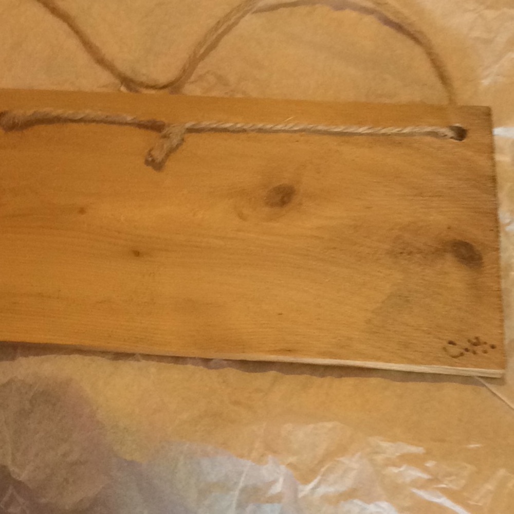 RUSTIC WELCOME TO THE LAKE - Picture 2 of 3